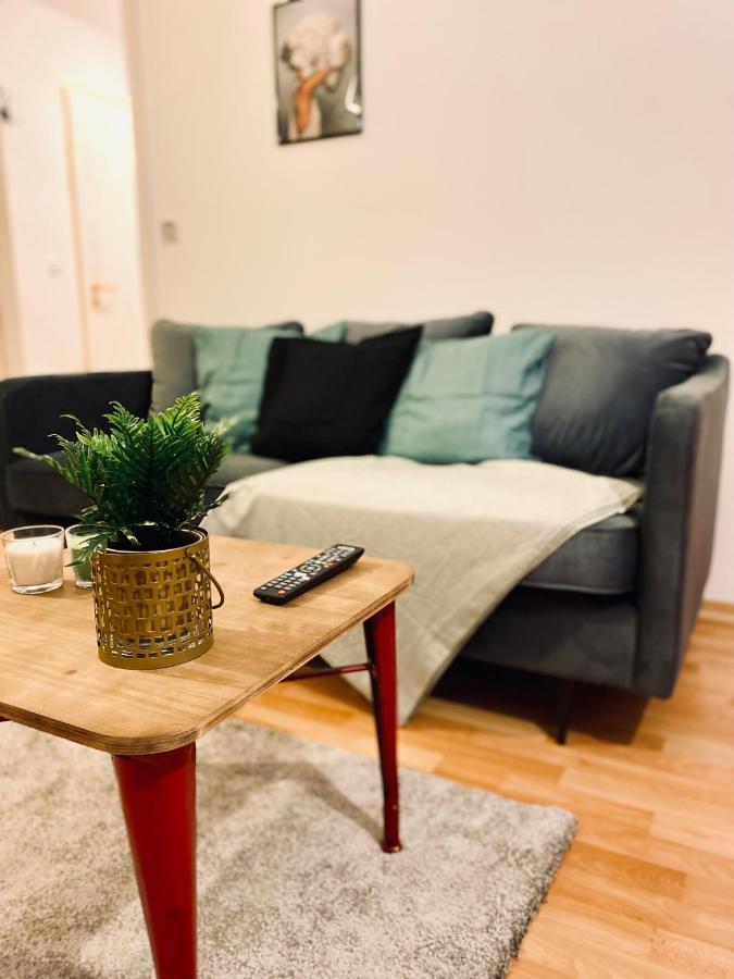 Saniertes Studio - Elisa - Mit Balkon, Wlan, Smart-Tv & Kueche In City-Naehe Erfurt Luaran gambar